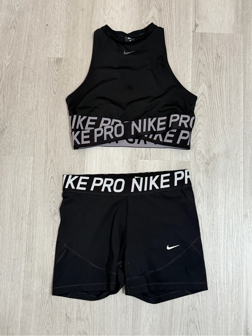 Nike Pro Black Women's Performance Set